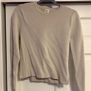 Abercrombie & Fitch form fitting knit sweater